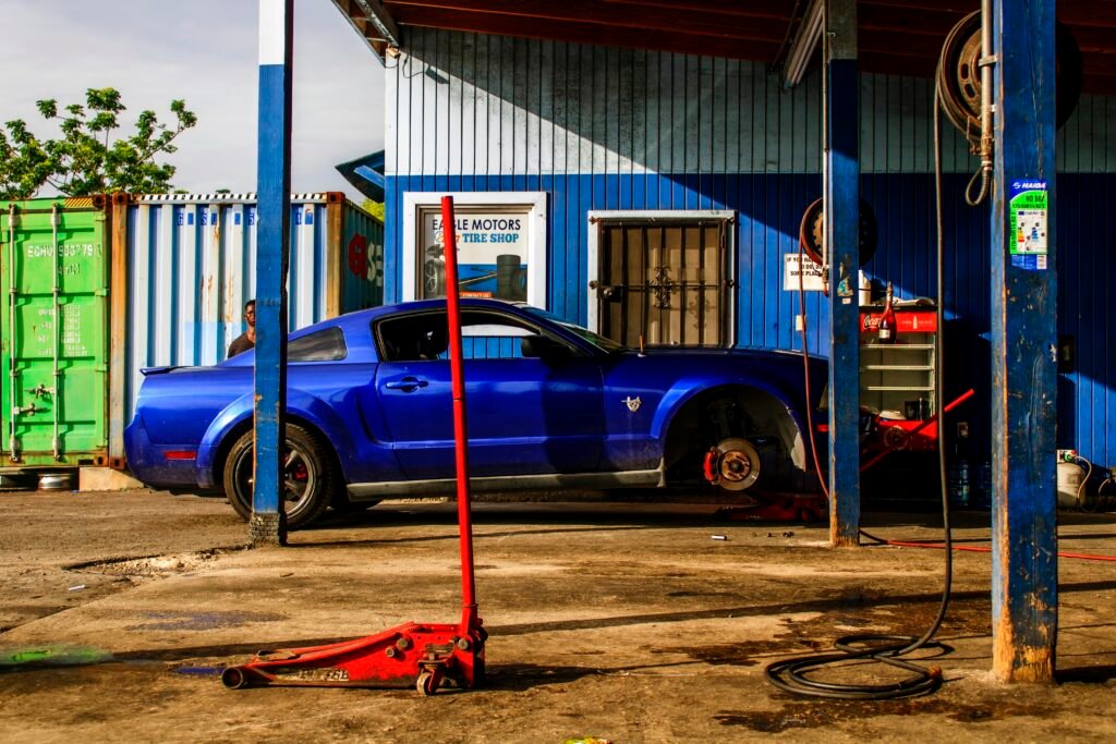 Write an Article about 'Signs Your Car Needs Immediate Repair'